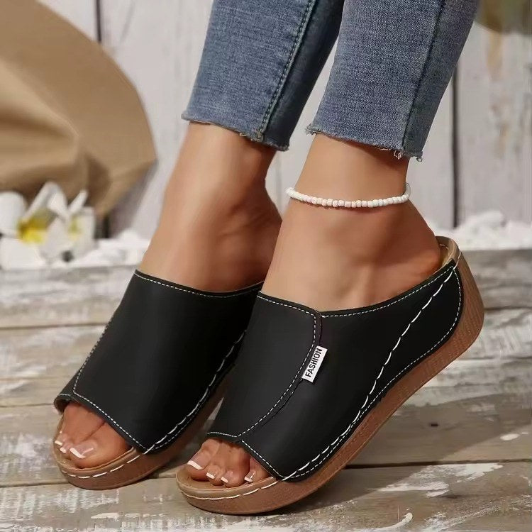 Bekväm sandal med klack - Black