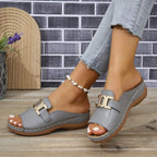 Casual fashion dikke zool sandalen dames nieuw model grote maat eenvoudige metalen gesp vismond coole slippers zomer slippers