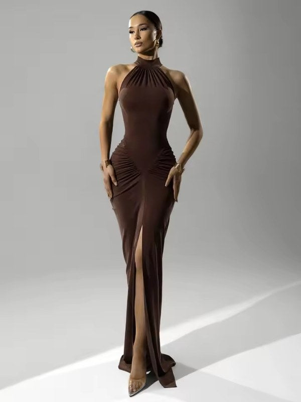 Elegant halterneck aftonklänning maxilängd - Brown