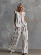 Elegant randigt tvådelat set med v-ringning - White