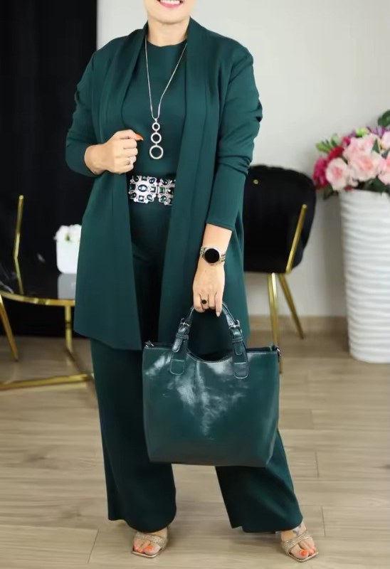 Elegant tvådelat set i mjuk stickad kvalitet - Dark Green