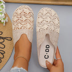 Luftiga mules med spetsdetaljer - Beige