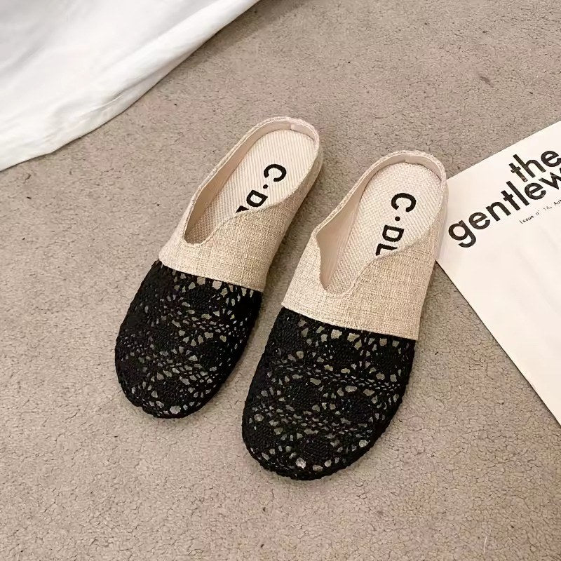 Luftiga mules med spetsdetaljer - Black